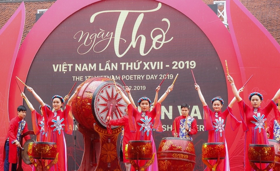 Hình ảnh tại sân thơ truyền thống, Ngày thơ Việt Nam 2019.